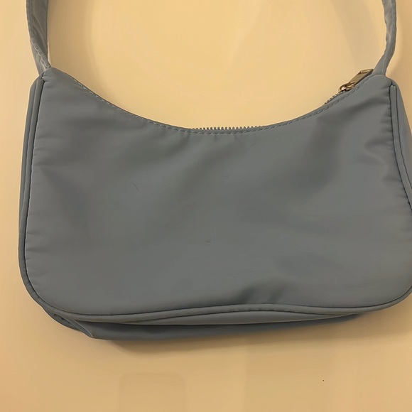 COTTON ON CUTE MINI SHOULDER BAG IN BABY BLUE🦋🐬🌊🦕 - Picture 4 of 4